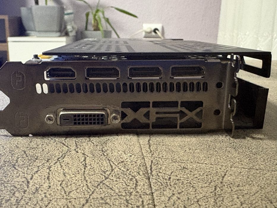 Видео карта: AMD Radeon rx 580 ddr5 8gb