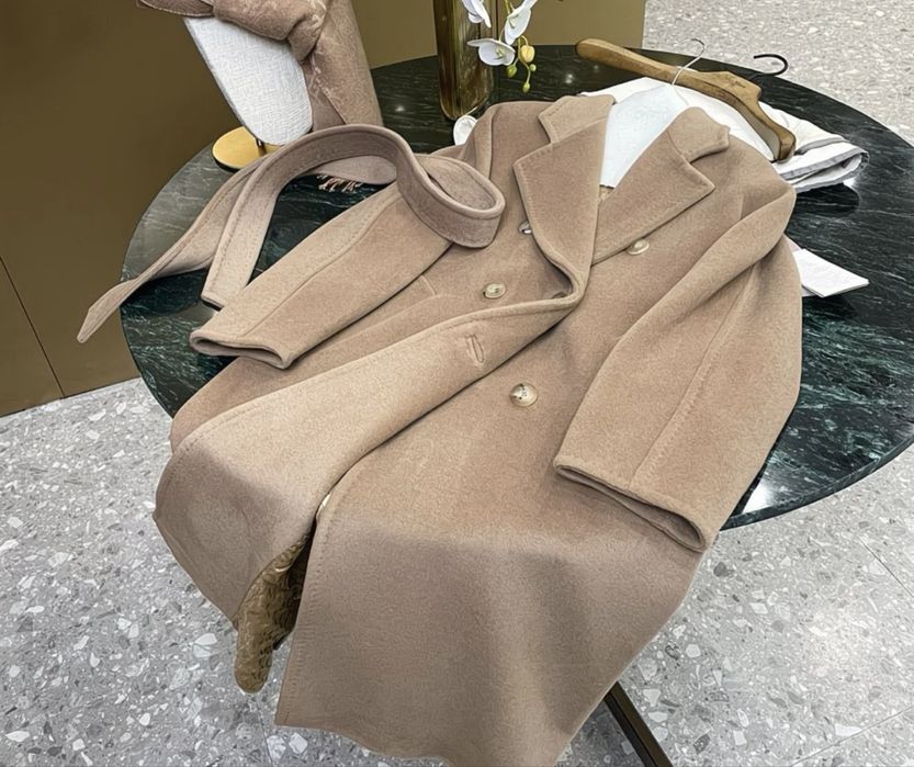 Продам Пальто новое MaxMara !