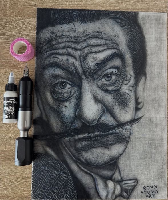 Tatuaje Câmpia Turzii – prețuri de portofoliu de la 150 lei