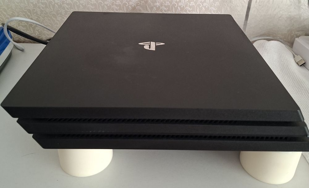 Sony Playstation 4 Pro 1 Tb Korea.
