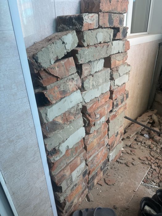 Отдам кирпичи БЕСПЛАТНО