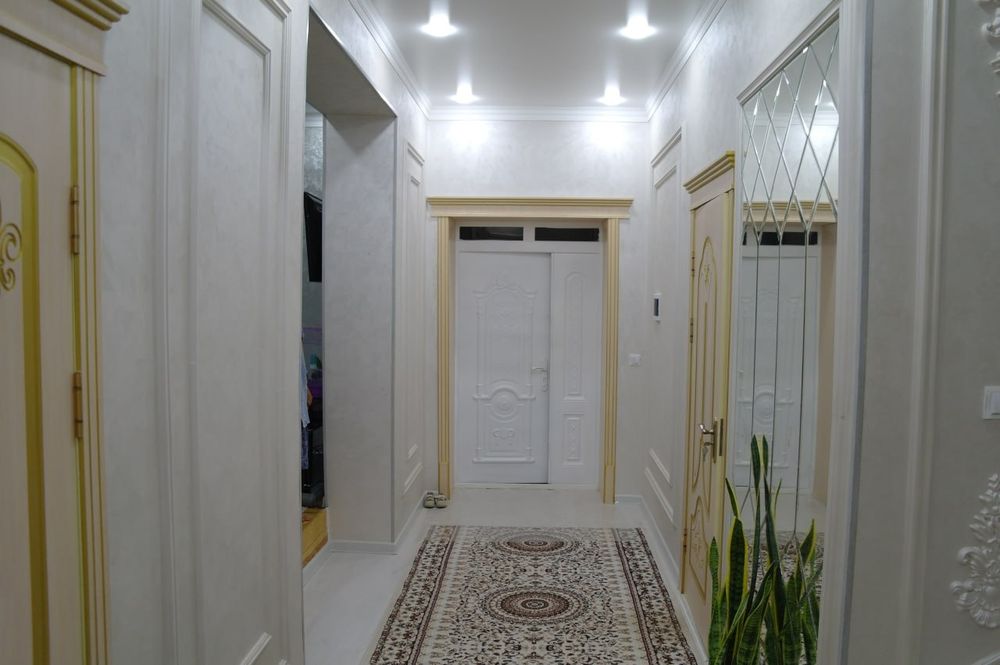 Центр жайласкан Агаш Базар коше Кумар ана 31