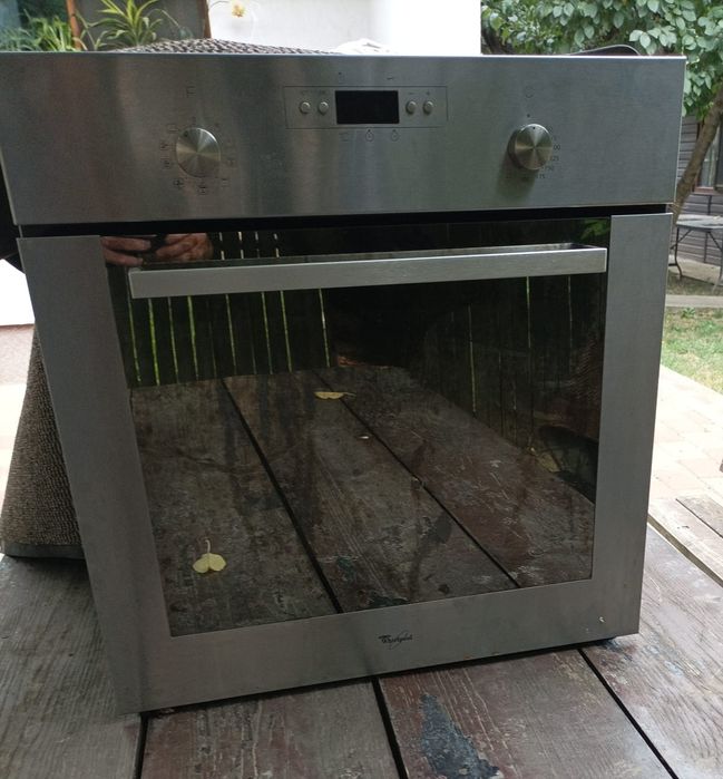 Cuptor electric ìncorporabil Whirlpool
