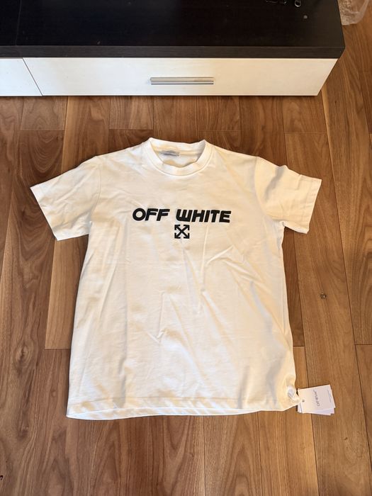 Tricou off White nou marimea XL primit cadou, imi este mic, pret 300 l