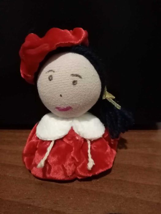 Yumshoq o'yinchoq "Jajji malika"