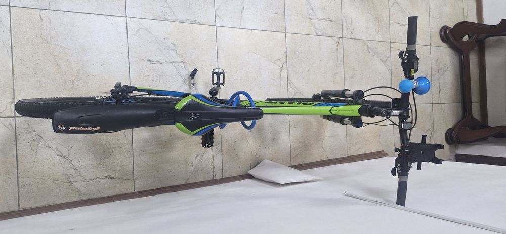 Велосипед,  очень хорошего качества ,бренд.