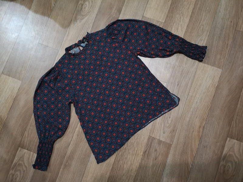 Ризка цветна на Зара