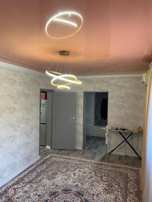 Жер уй сатылады.