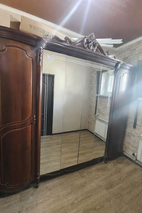 Продам вместительный шкаф