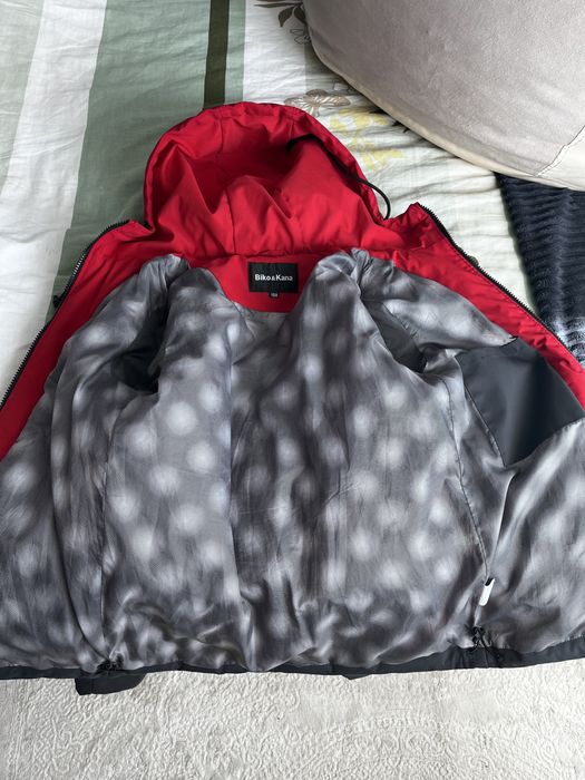 Продам осенью куртку