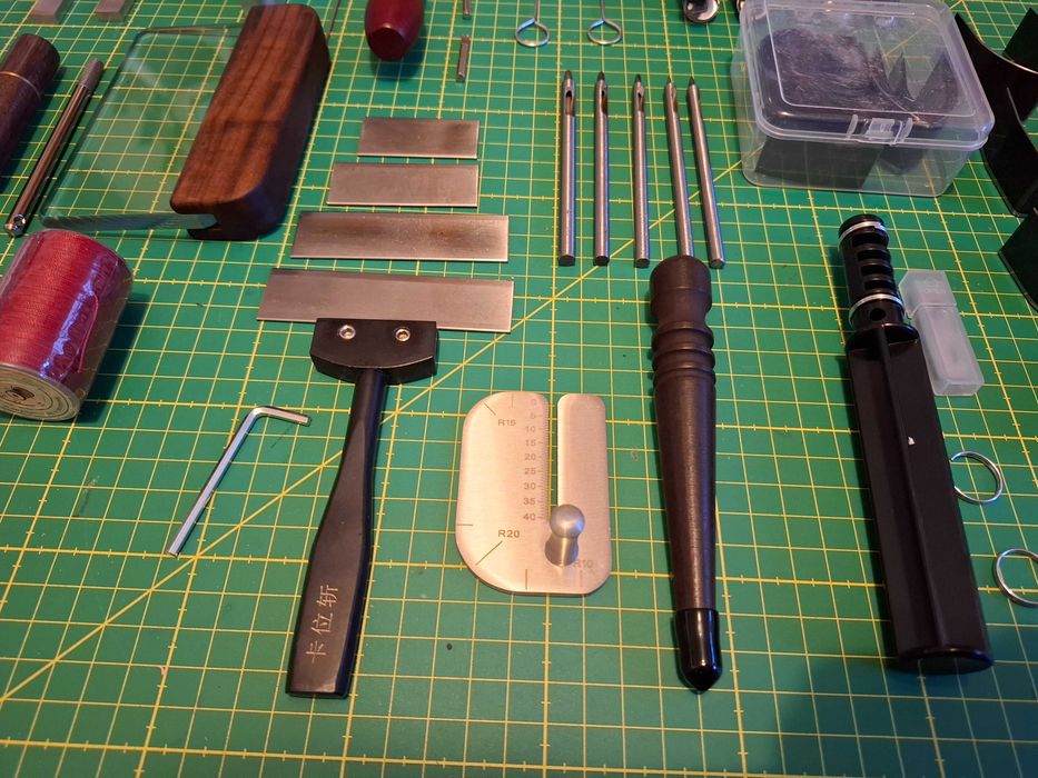 Set profesional unelte pielarie pt curele portofele, etc