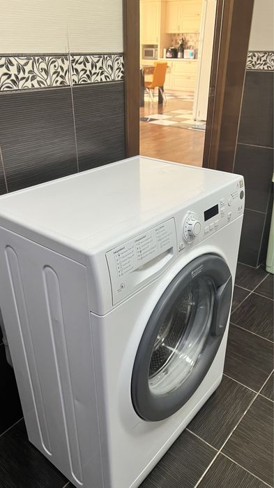 Продаю стиральную машину