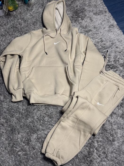 Trening Nike Material Calitate