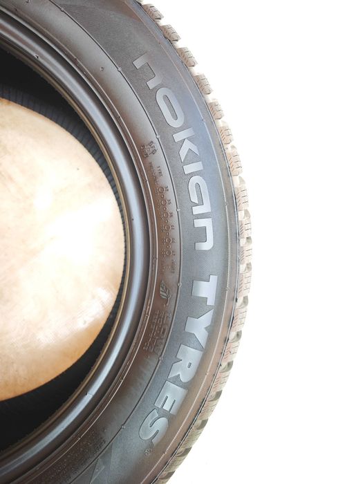 Anvelope 205/60/16 allseason M+S Nokian an 2025 ca noi