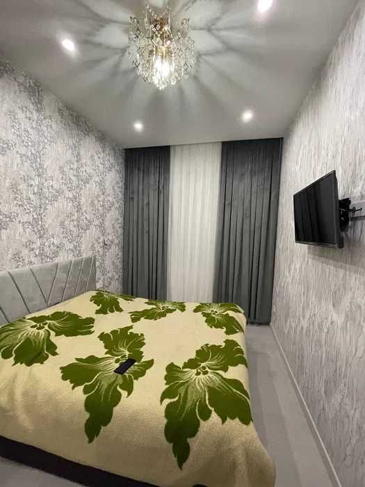 5 Комнта 2 сотих Уй сотилади 200 м2 Янгихаёт туманида метро ёнида