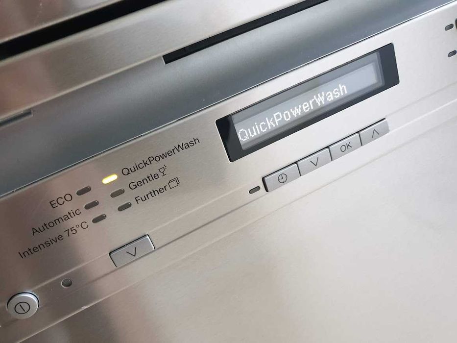 Инокс Miele Съдомиялна - Auto Open - 14 Комплекта - Свободностояща