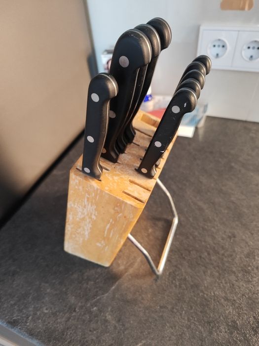 Нож. Набор ножей.