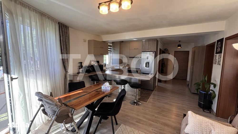 Apartament 3 camere de vanzare 65mpu cu loc de parcare