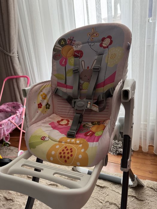 Scaun de masă bebeluși