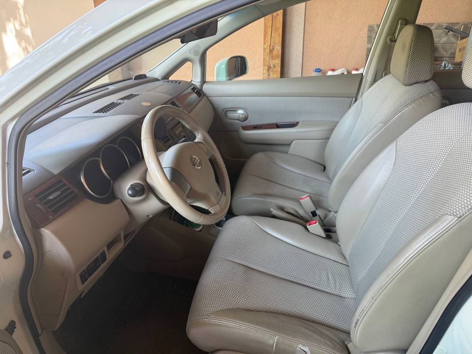 Ниссан тиида продам