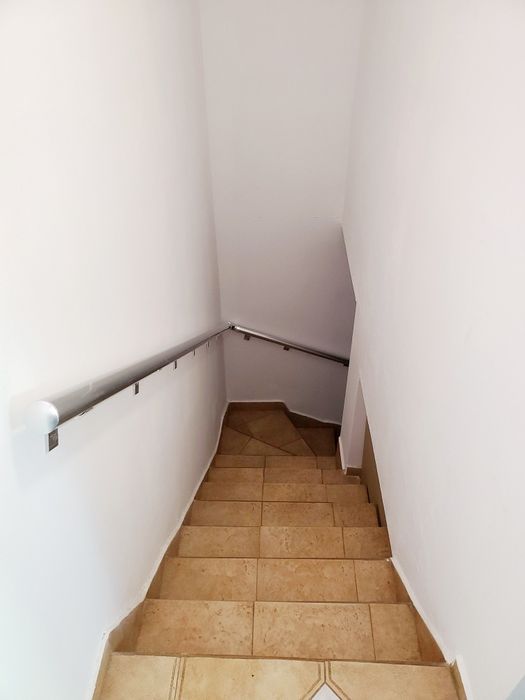 Дава се под наем Офис в Пазарджик, Център - 50 кв.м за 255 € - Снимка #8