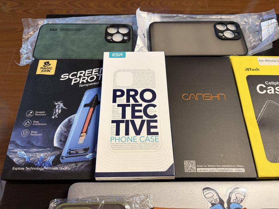 Accesorii: Folie, Carcase, Cablu incarcare Iphone 13 pro