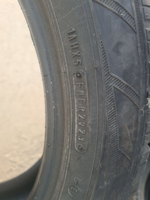 Vand anvelope iarna 205/55 r19