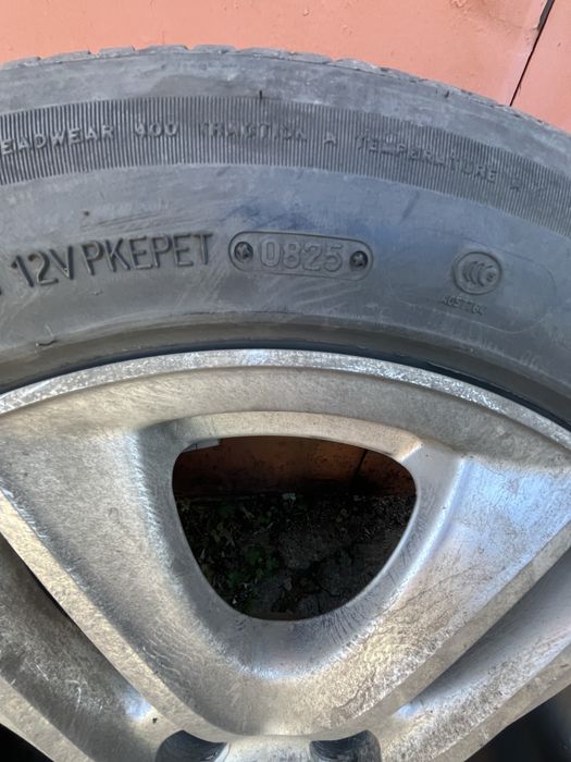 Продам диски с летней резиной