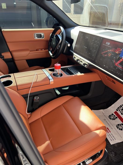 Li9 Ultra 2025 srochno 58000$ 23.000km