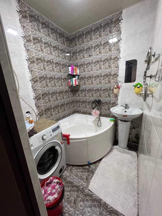 3 комнатная 64 м2 Кушбеги Яккасарайский район 2/5 ориентир Хавас`