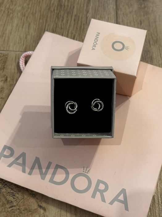 Pandora обеци Пандора