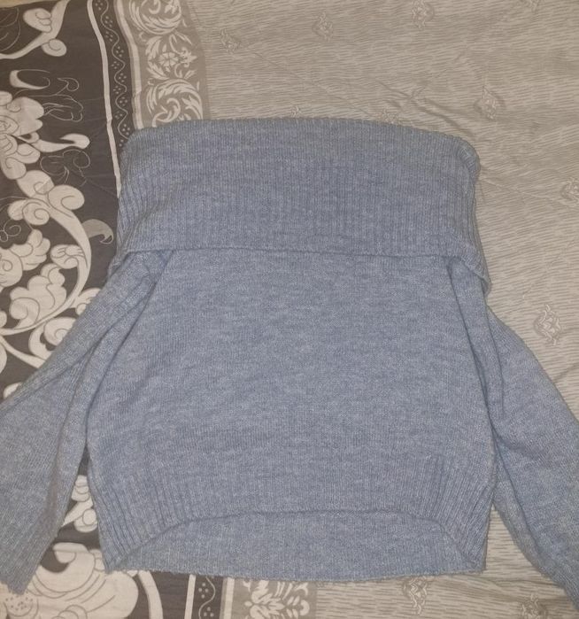 Pull & Bear Пуловер без рамена