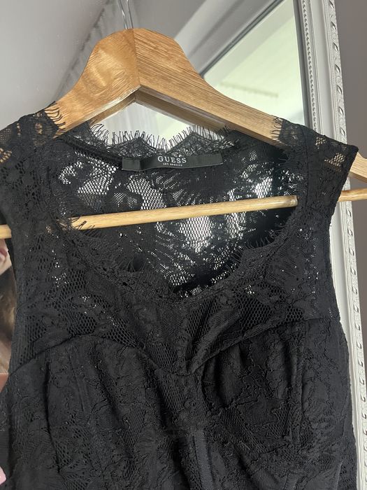 черна дантелена рокля guess
