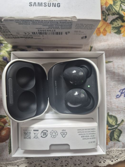 Слущалки Galaxy Buds 2