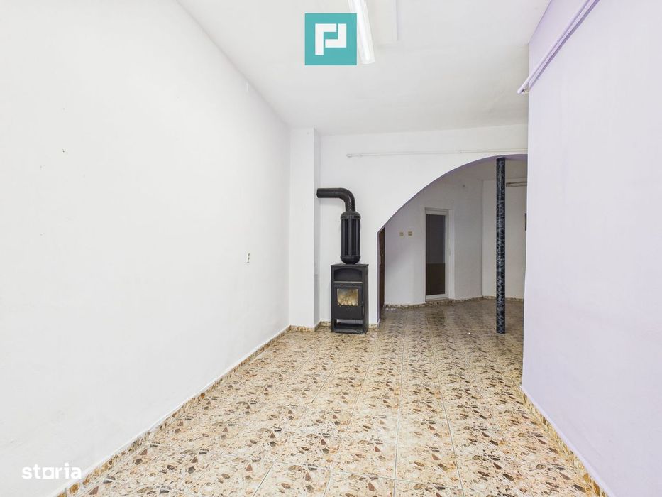 Spațiu comercial central, în Sântana - Arad