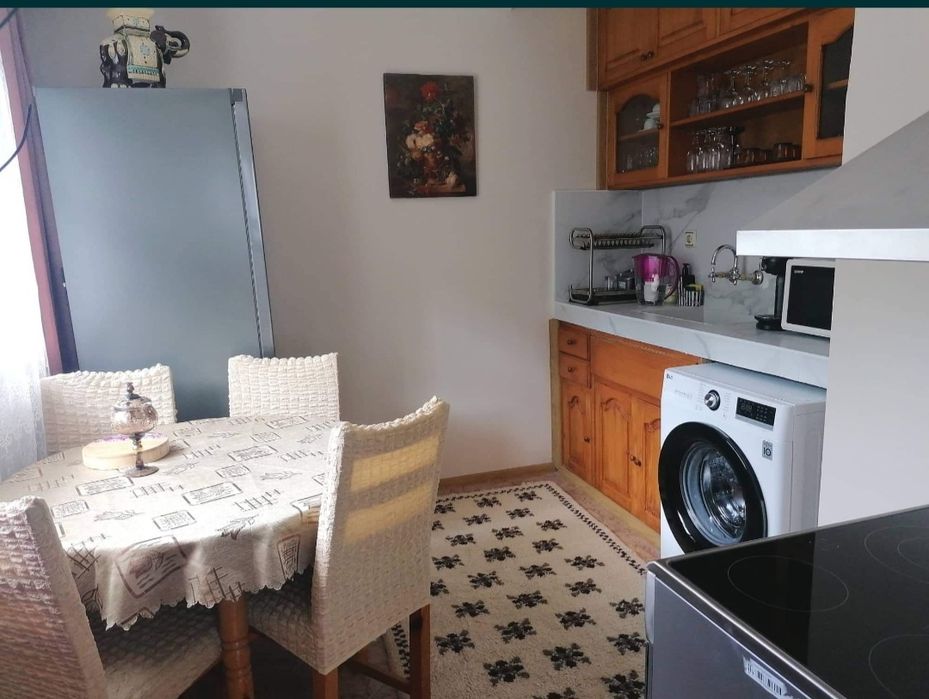 Дава се под наем Етаж от къща в Тетевен - 96 кв.м за 59670 € - Снимка #4