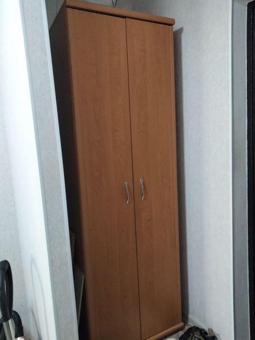 Продается шкаф входная