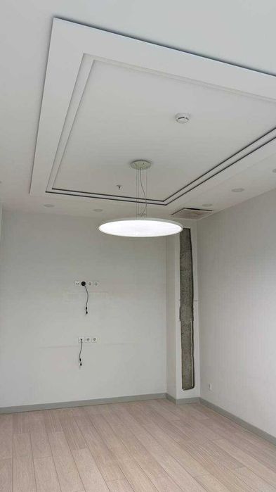 Продам светильники и люстры разных видов и размеров