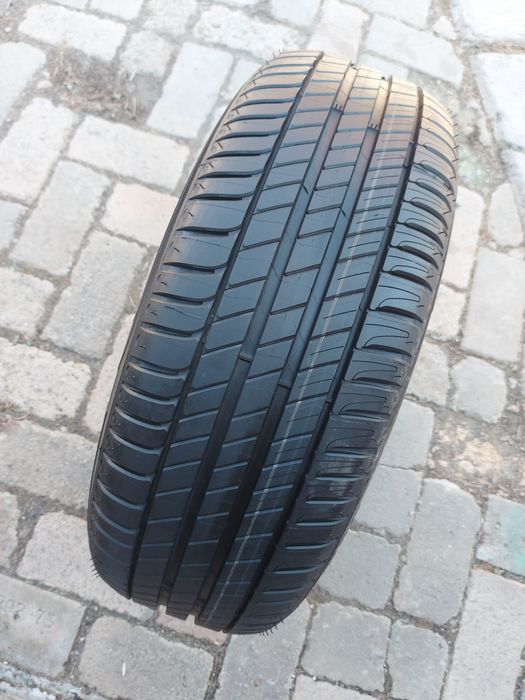 O bucată 205/55 R17 vară - Michelin Hankook Continental