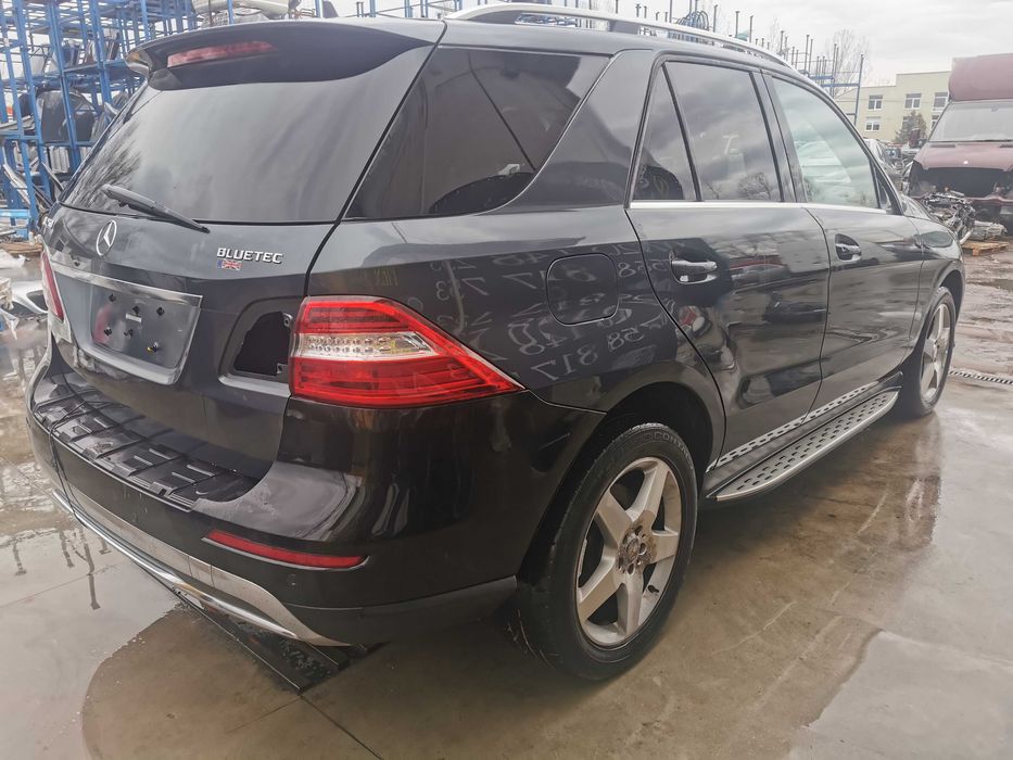 Dezmembrez mercedes ml w166 ml250/stop ml/bara fara/capota/
