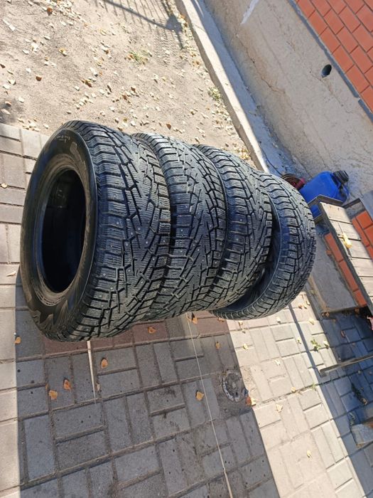 Зимняя резина с шипами