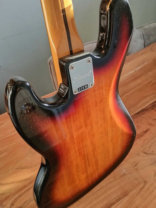 Squier Classic vibe jazz bass fretless