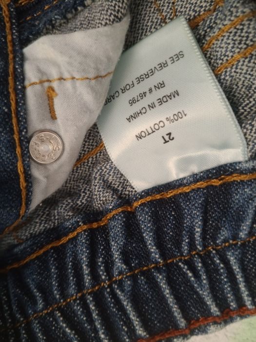 Продам джинсы новые от 1 до 2 лет .
