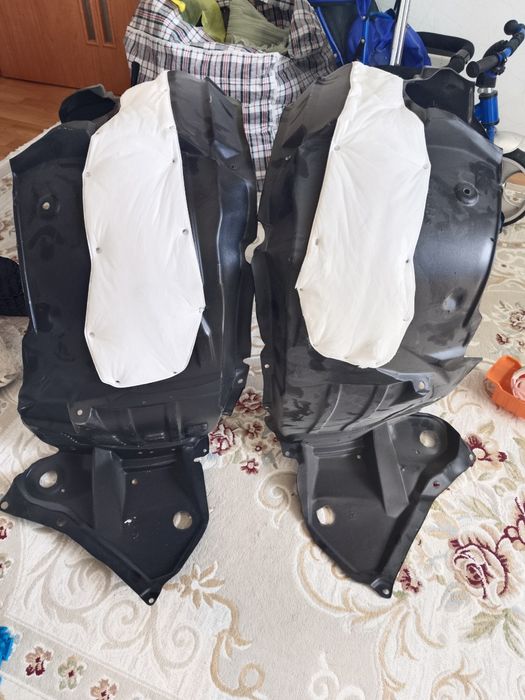 Подкрылок передний Toyota Highlander 2013 / 2018