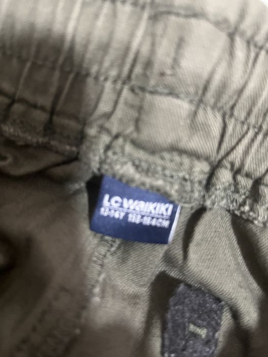 Отдам кофту и брюки на мальчика лет 12