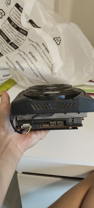 Видеокарта rx 5700 xt