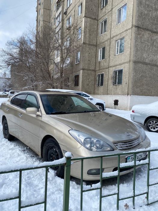 Продам машина lexus