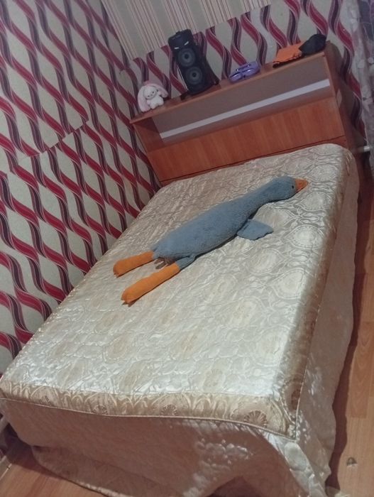 Спальный гарнитур СРОЧНО