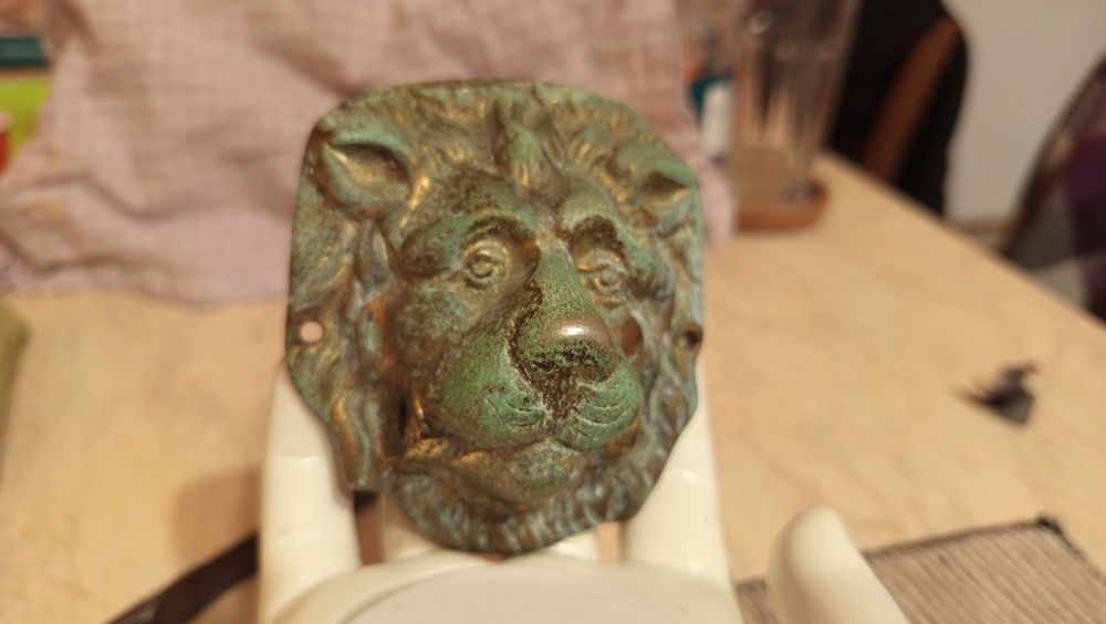 Месингови украси