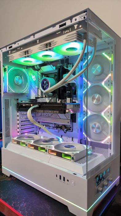PC Gaming Ryzen 7 9800X3D/RTX5070TI/96GB RAM/SSD 2TB/1200W PSU/AIO LCD